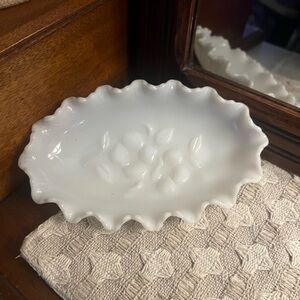 HAZEL-ATLAS Vintage Milk Glass Oval Trinket Dish Dogwood Pattern Scalloped Edge